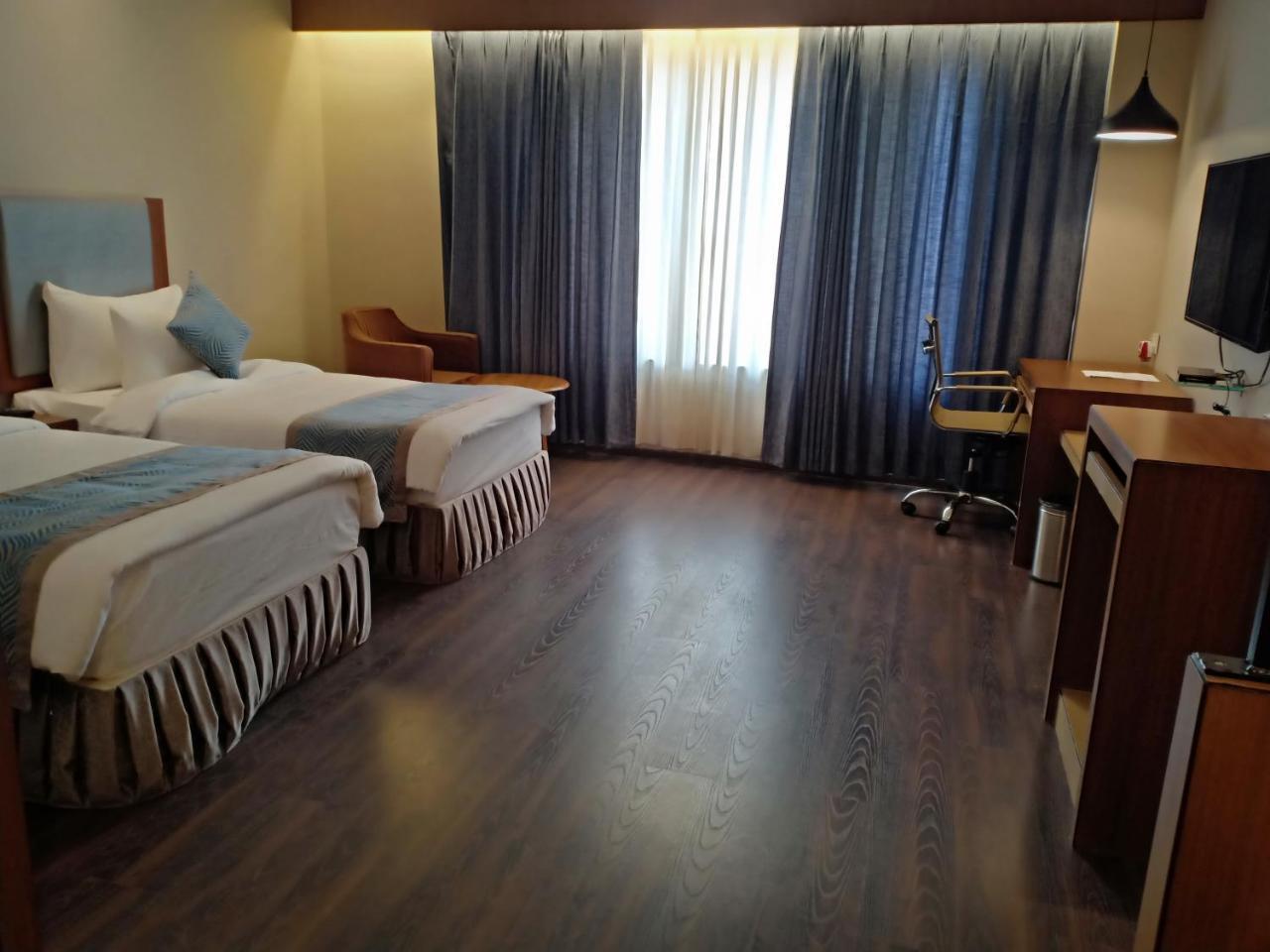 Pipul Padmaja Premium Hotel Бхубанешвар Екстер'єр фото